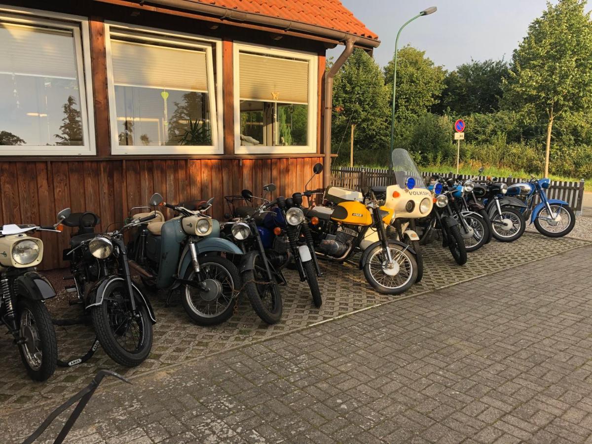 Pension Zum Lindeneck Lübz Exteriér fotografie